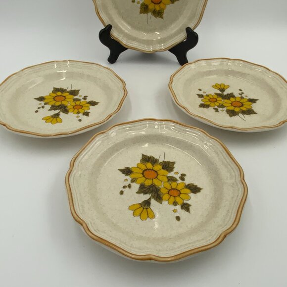 4 Vintage Mikasa Sunny Side Oven to Table Stoneware Dessert Plates EB802 EUC 8" - Picture 5 of 6